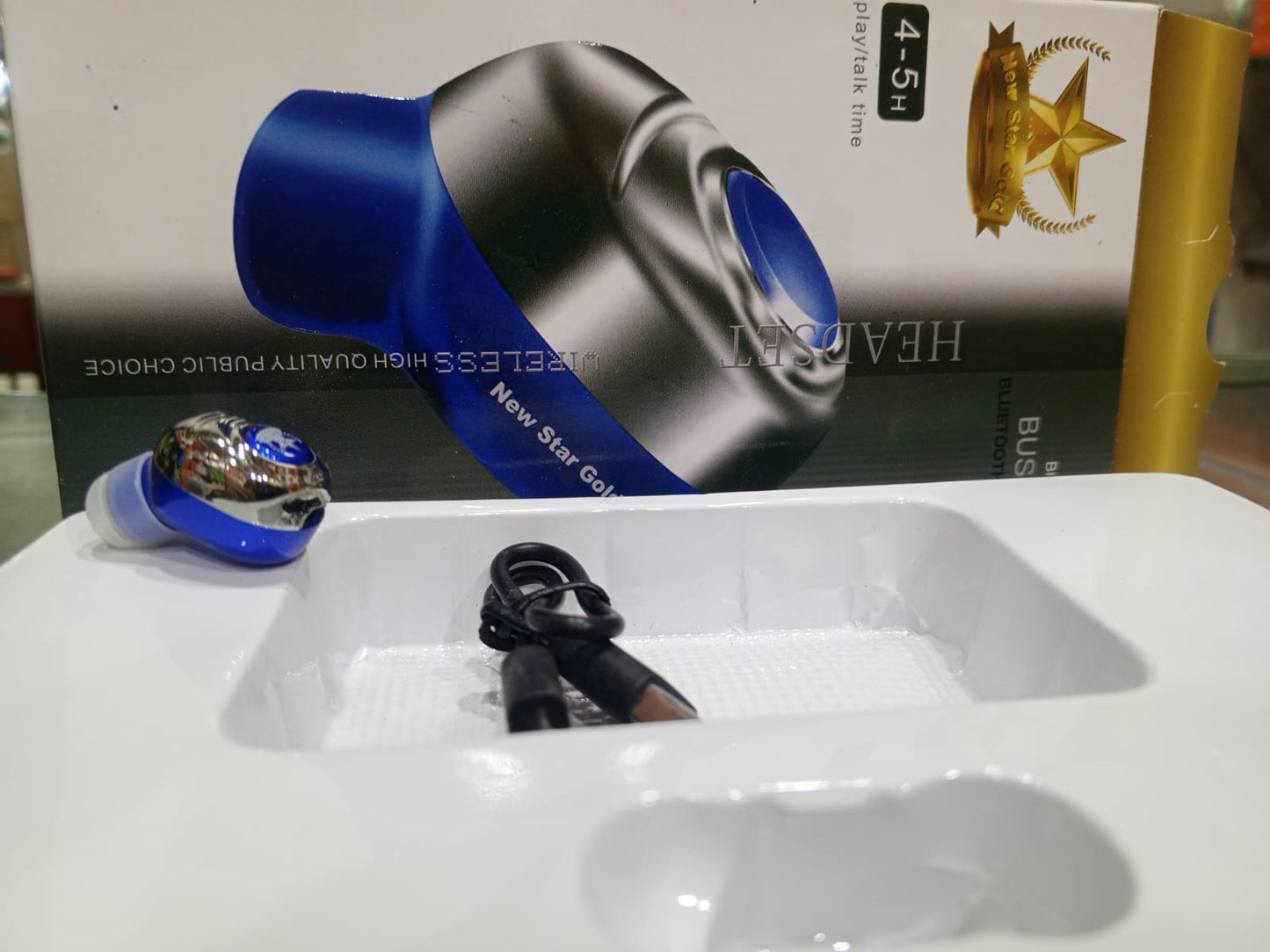 New Star Gold M16 Business Bluetooth Headset – Wireless Single Ear Bud, Bluetooth 5.2
