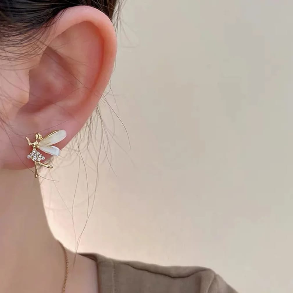 Korean Fairy Gold Stud Earrings for Women – Elegant Floral Earrings for Everyday Wear