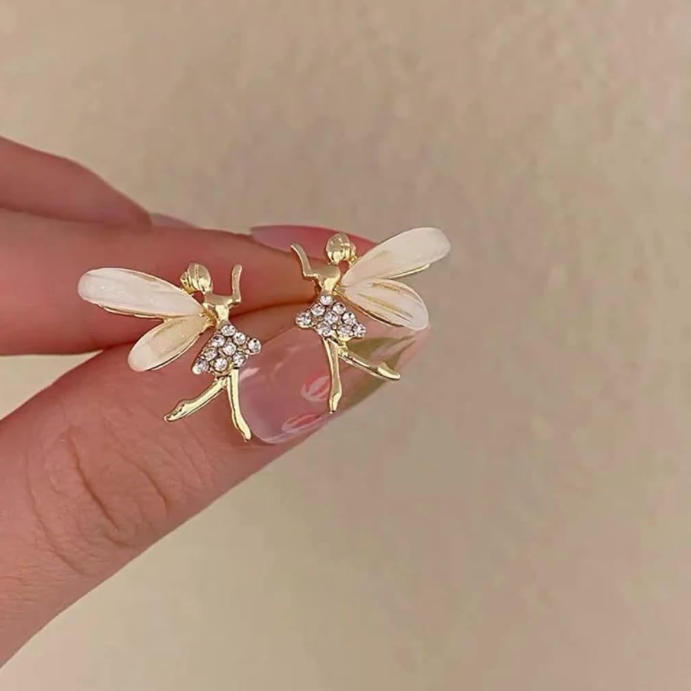 Korean Fairy Gold Stud Earrings for Women – Elegant Floral Earrings for Everyday Wear