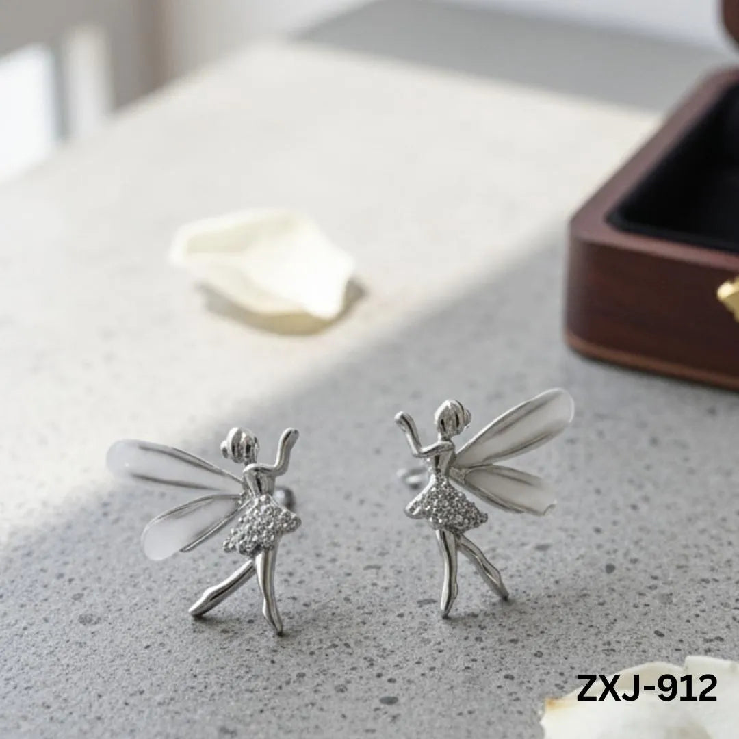 Korean Fairy Gold Stud Earrings for Women – Elegant Floral Earrings for Everyday Wear